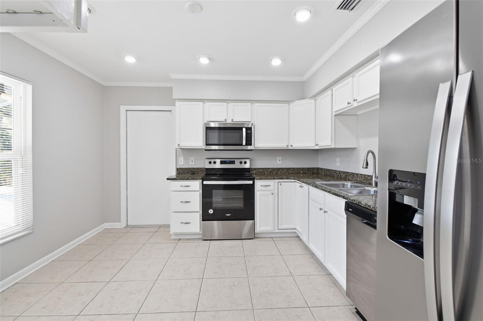 BRANDON LAKES - Residential