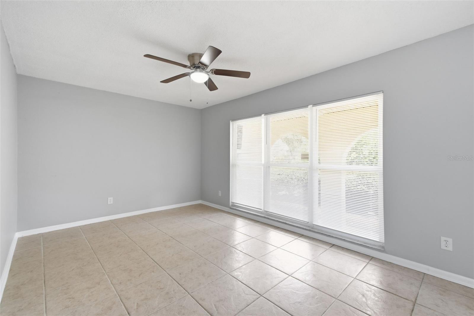 BRANDON LAKES - Residential