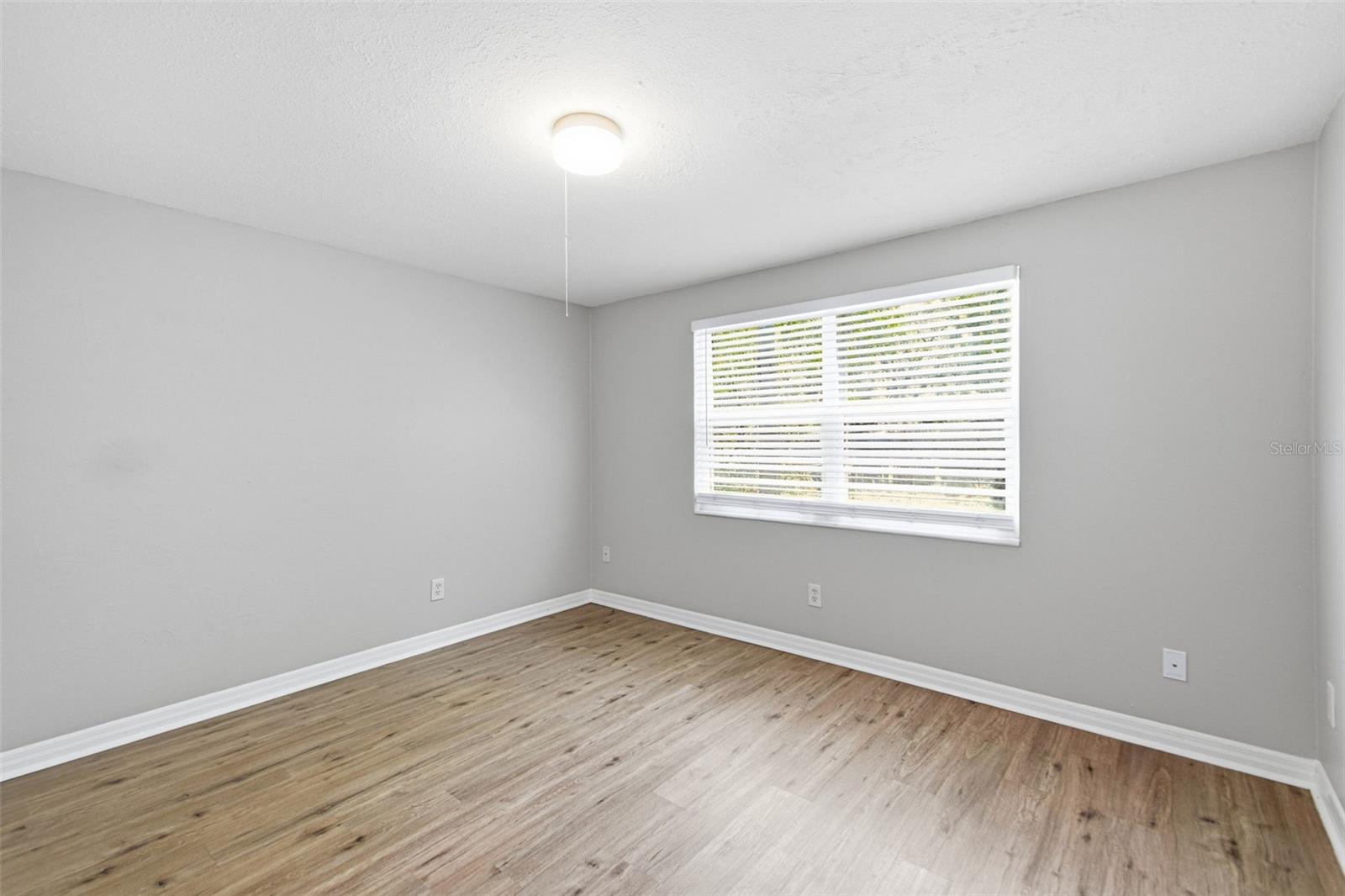 BRANDON LAKES - Residential