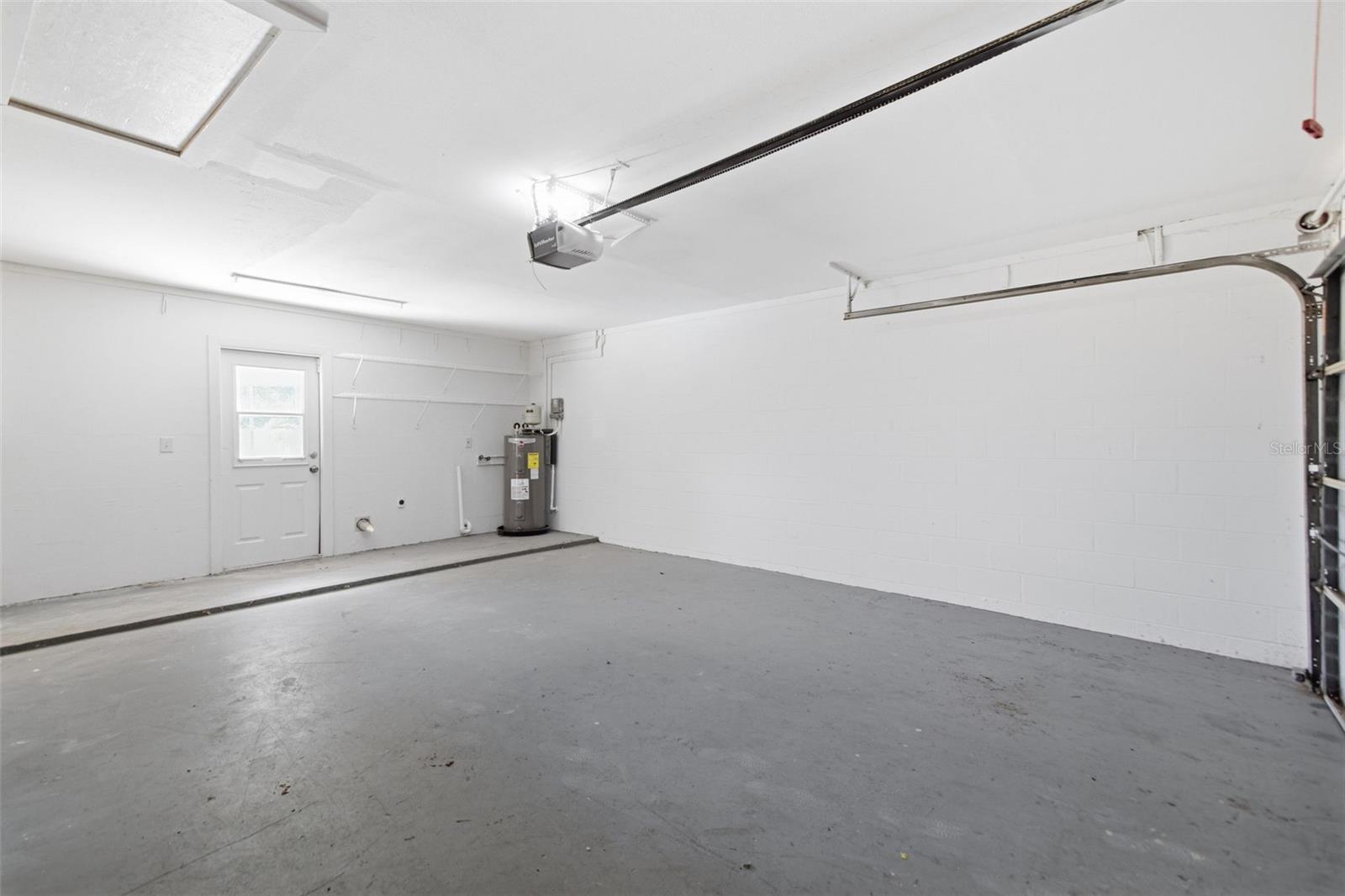 BRANDON LAKES - Residential