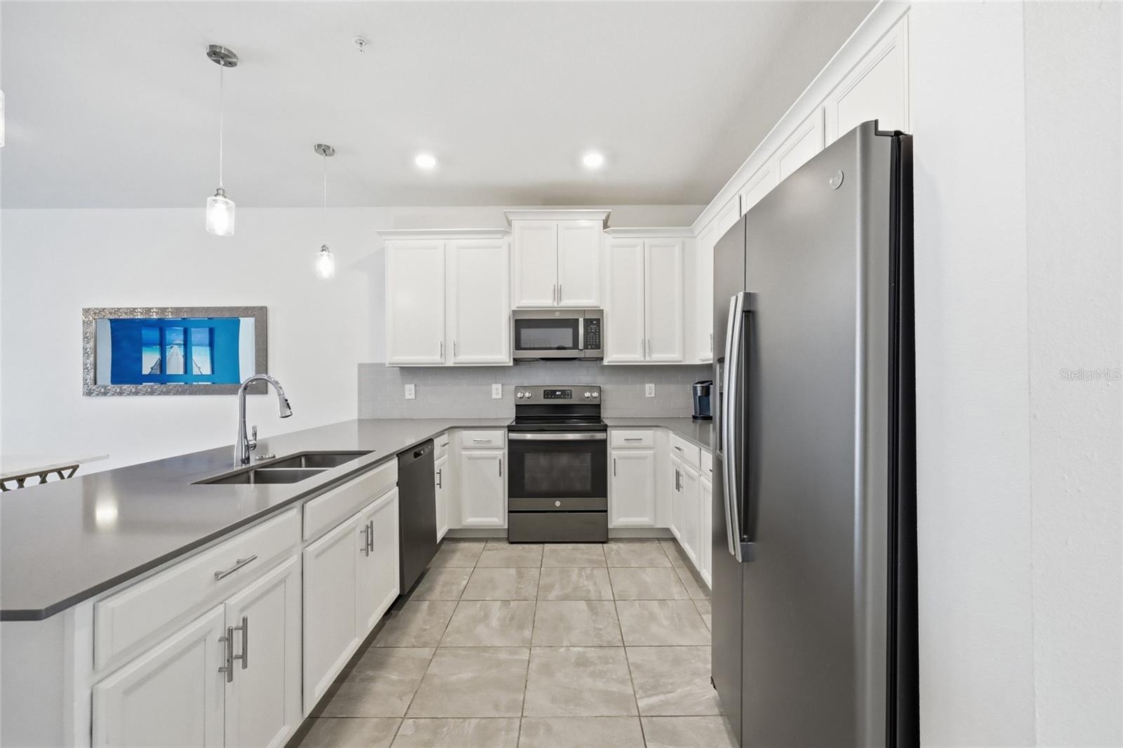 CHAMPIONSGATE CONDO 4 PH 22 & 23 - Residential