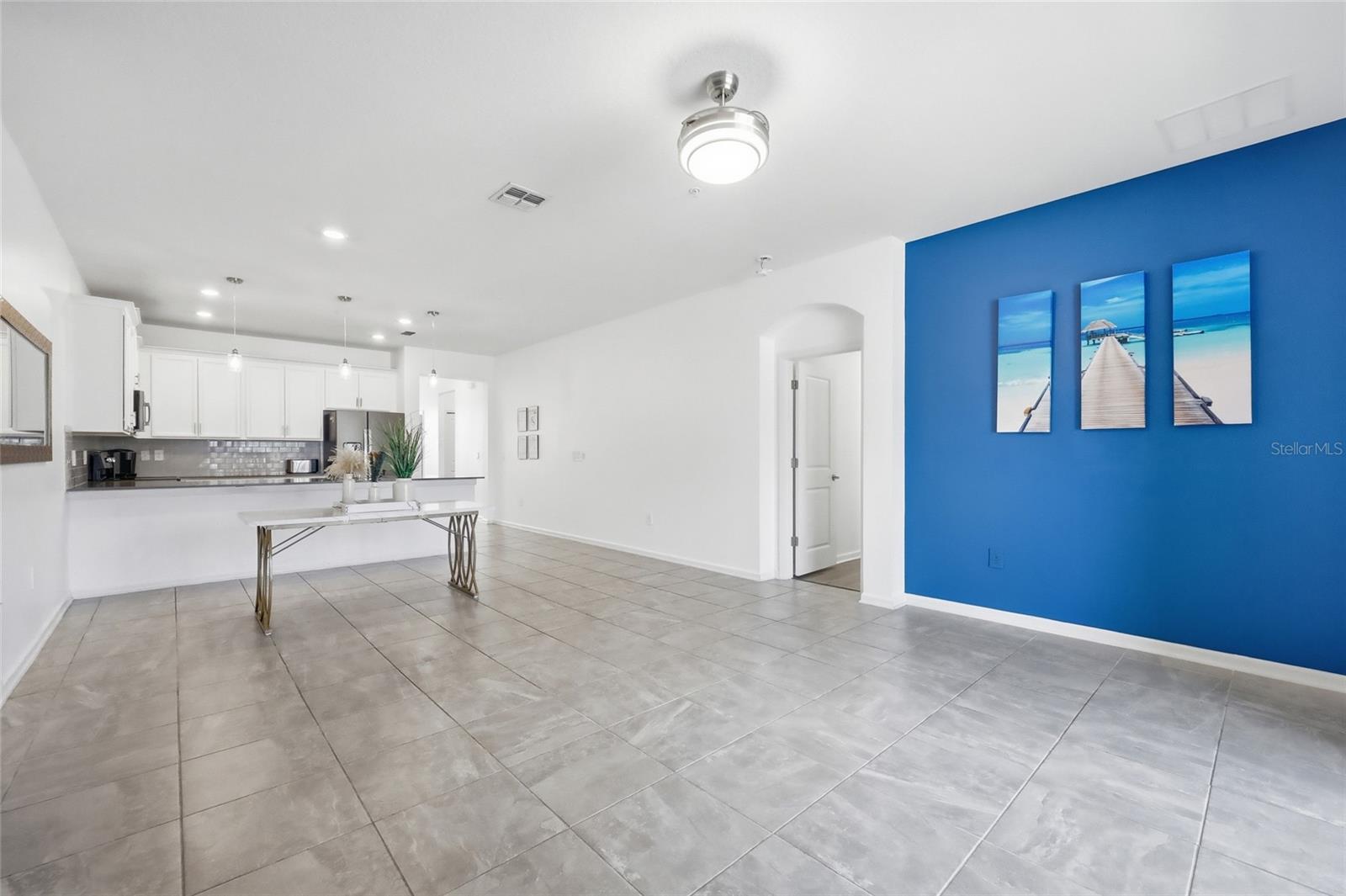 CHAMPIONSGATE CONDO 4 PH 22 & 23 - Residential