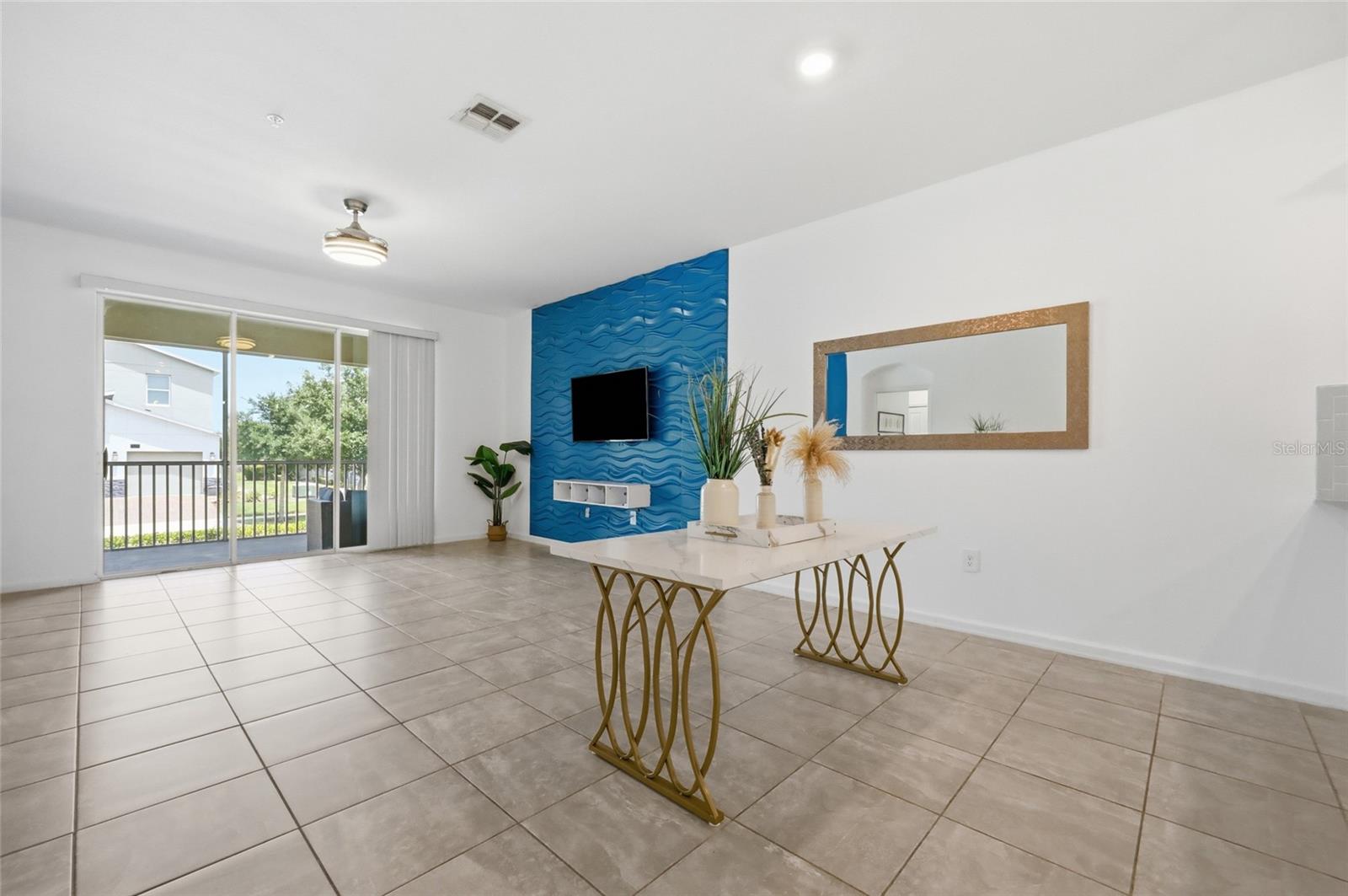 CHAMPIONSGATE CONDO 4 PH 22 & 23 - Residential