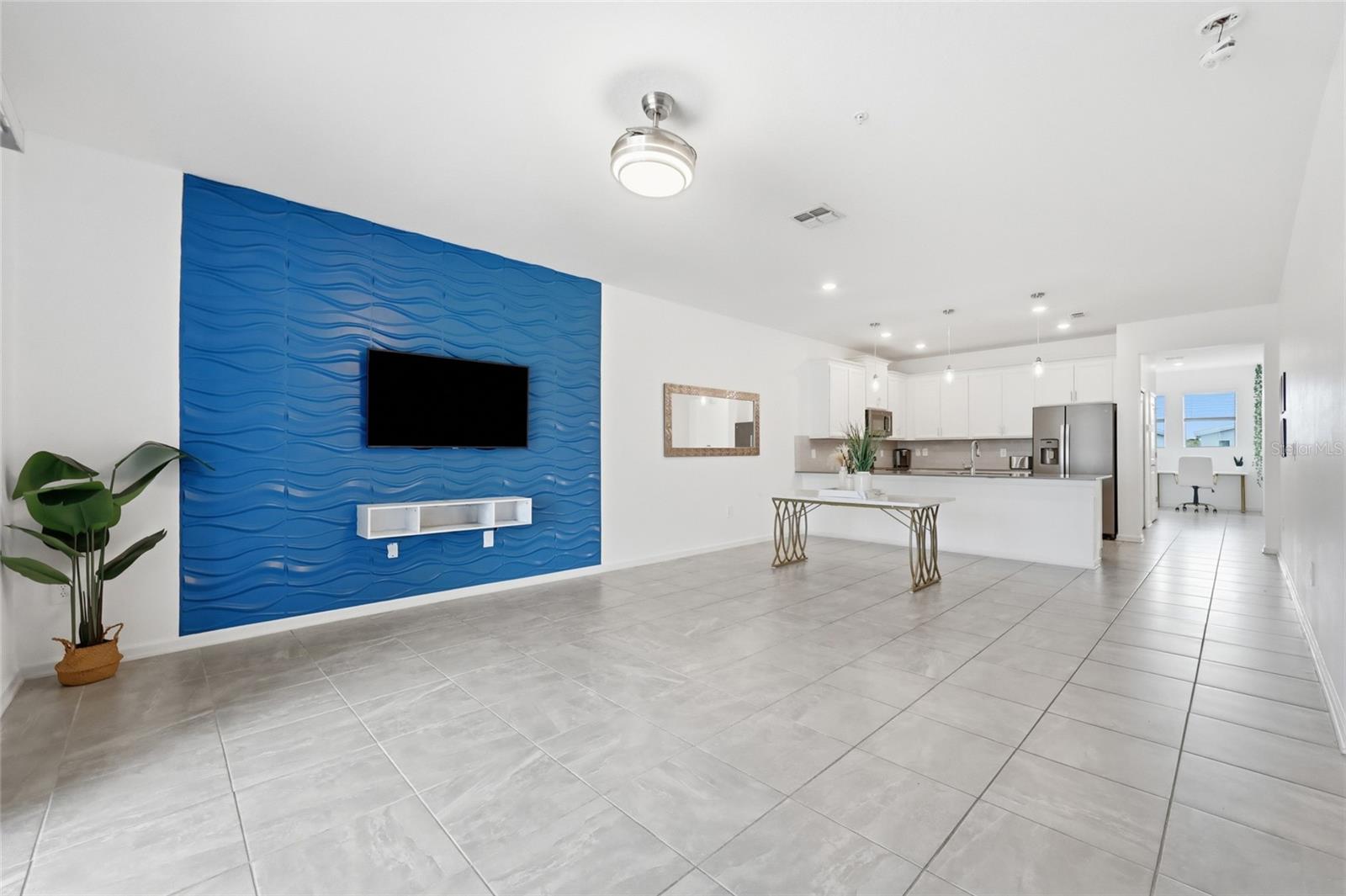 CHAMPIONSGATE CONDO 4 PH 22 & 23 - Residential