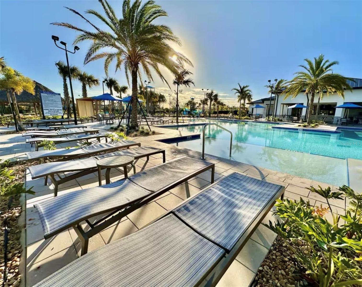 CHAMPIONSGATE CONDO 4 PH 22 & 23 - Residential
