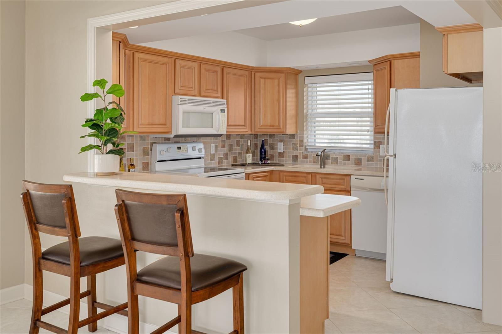 HARBOR VIEW MANOR CONDO - Residential