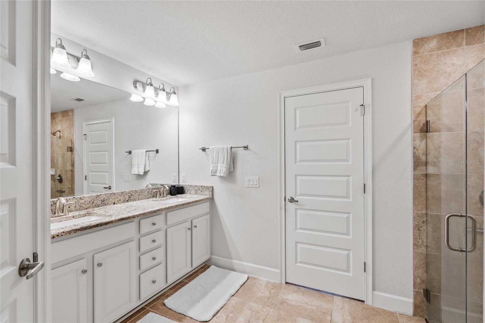 ROTONDA WEST OAKLAND HILLS - Residential