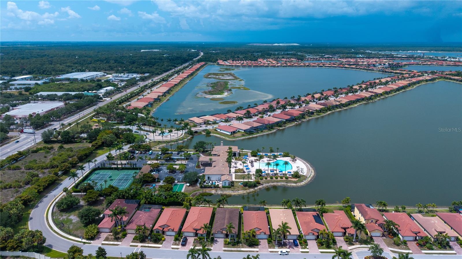TOSCANA ISLES UN 1 - Residential