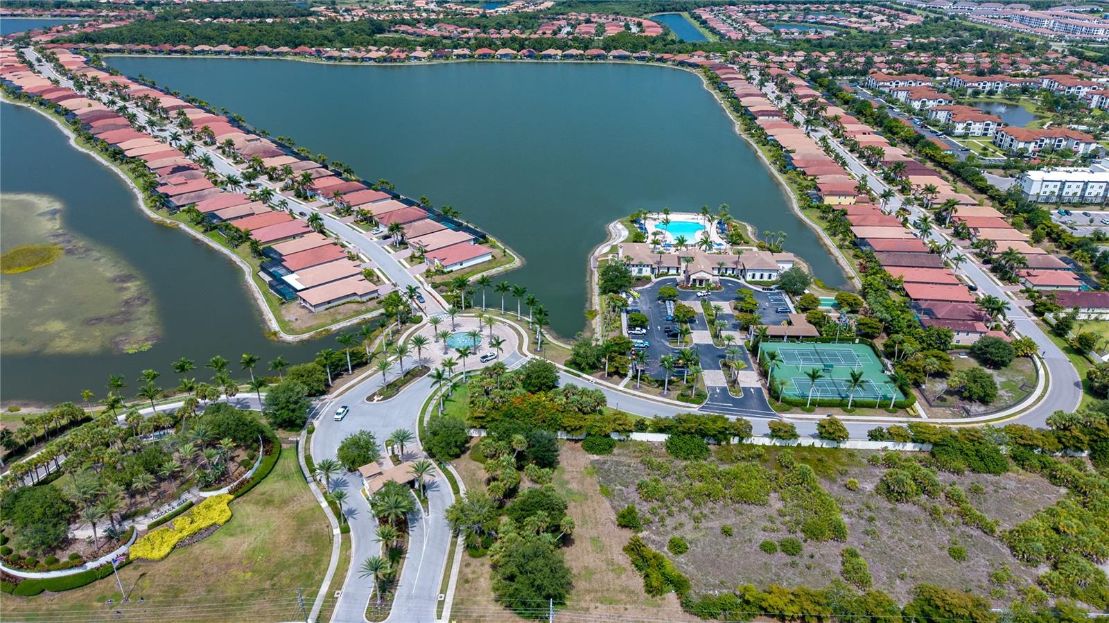 TOSCANA ISLES UN 1 - Residential