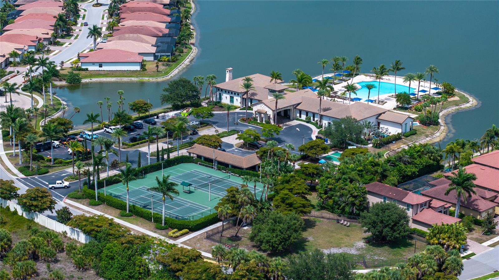 TOSCANA ISLES UN 1 - Residential