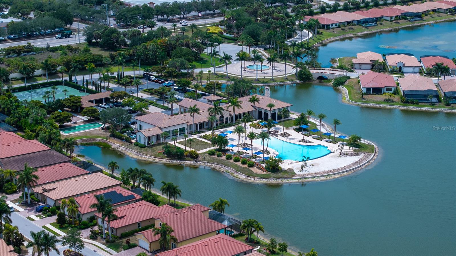 TOSCANA ISLES UN 1 - Residential
