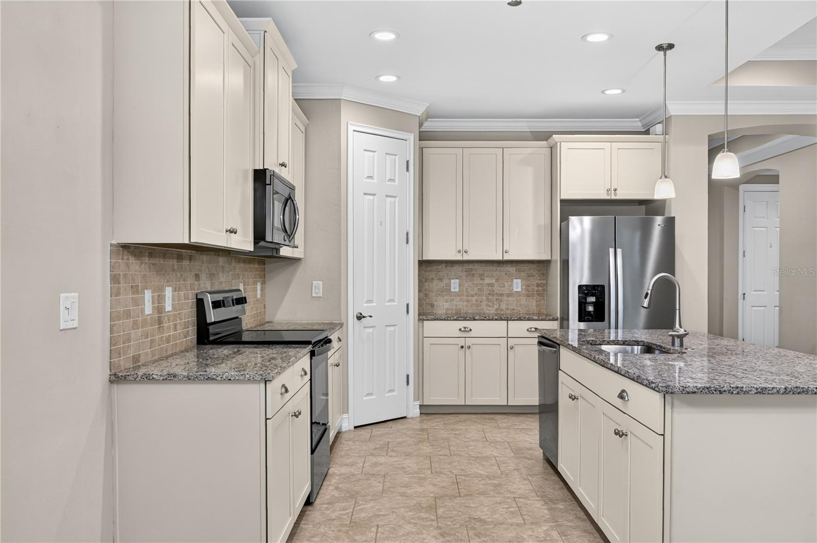 TOSCANA ISLES UN 1 - Residential