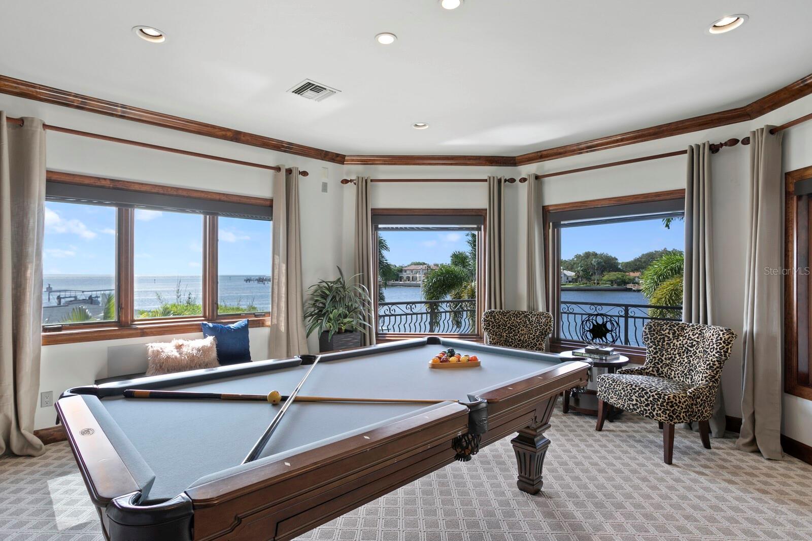 SHORE ACRES OVERLOOK SEC - Residential