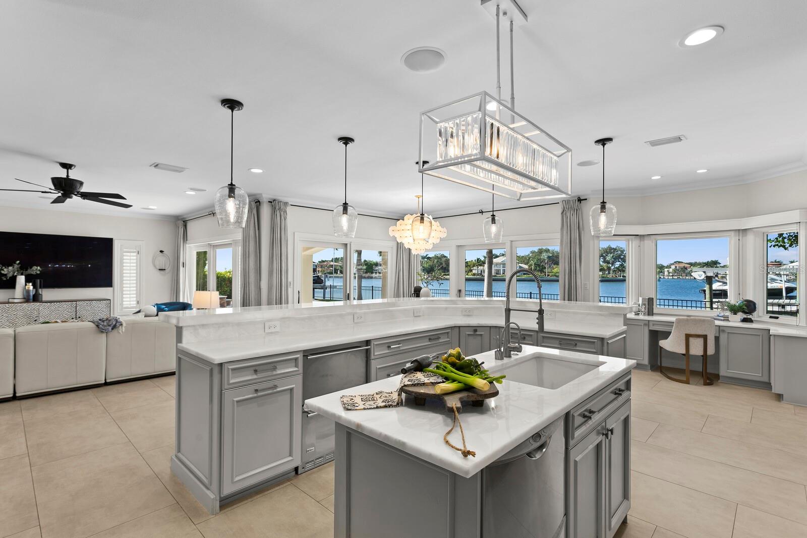 SHORE ACRES OVERLOOK SEC - Residential