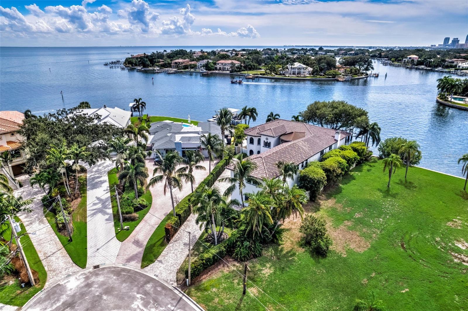 SHORE ACRES OVERLOOK SEC - Residential