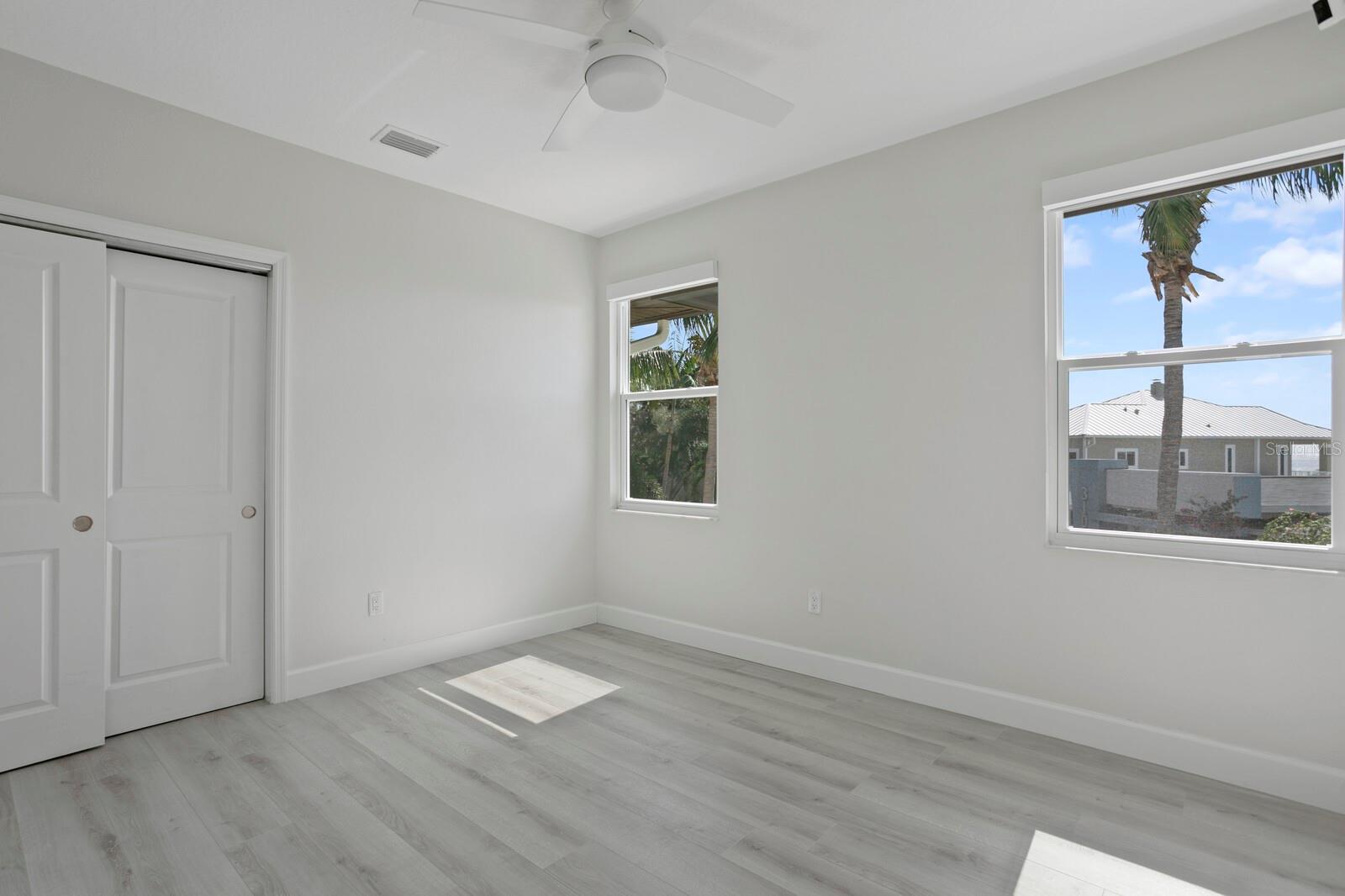 SHORE ACRES OVERLOOK SEC - Residential