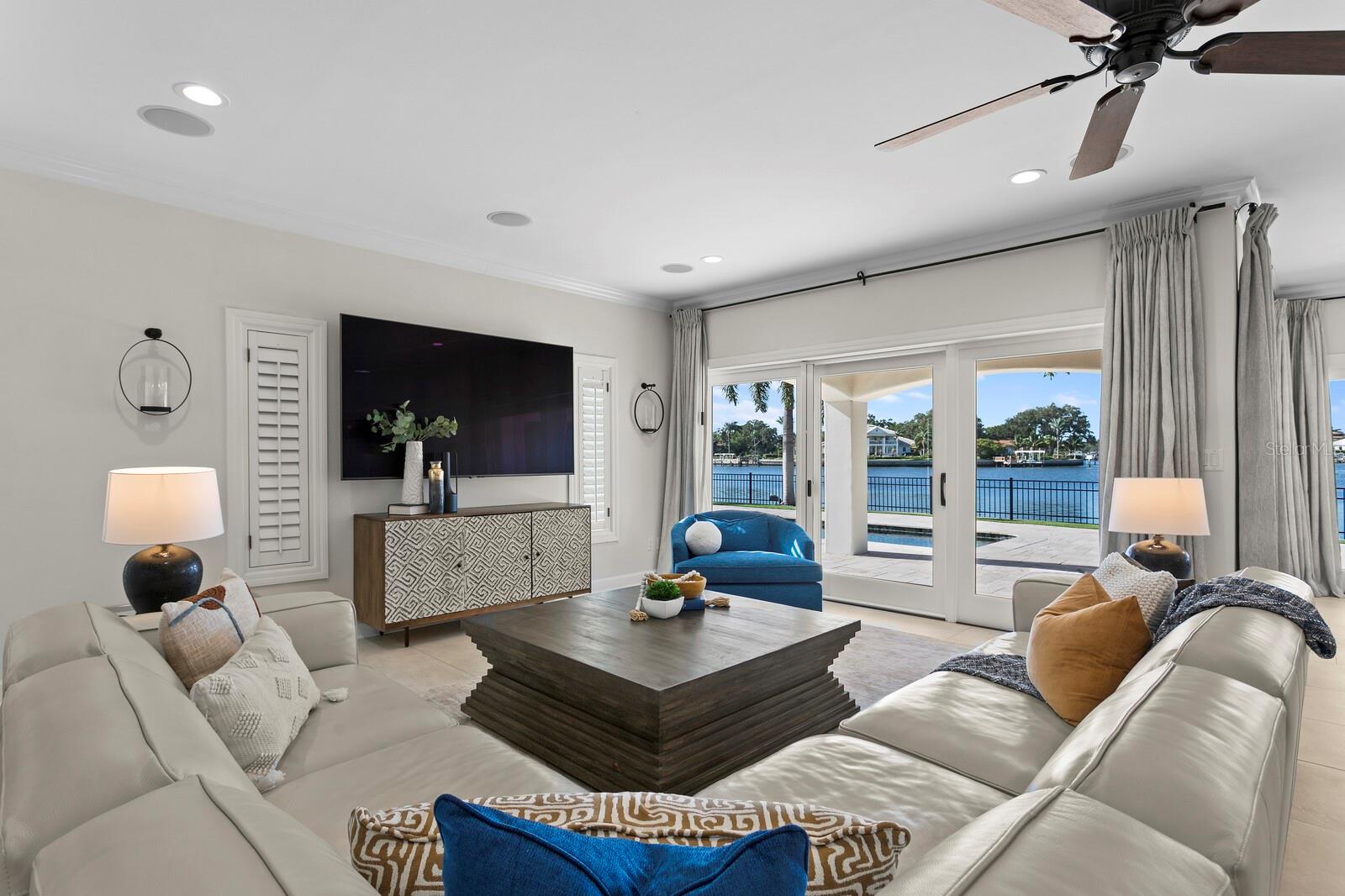 SHORE ACRES OVERLOOK SEC - Residential