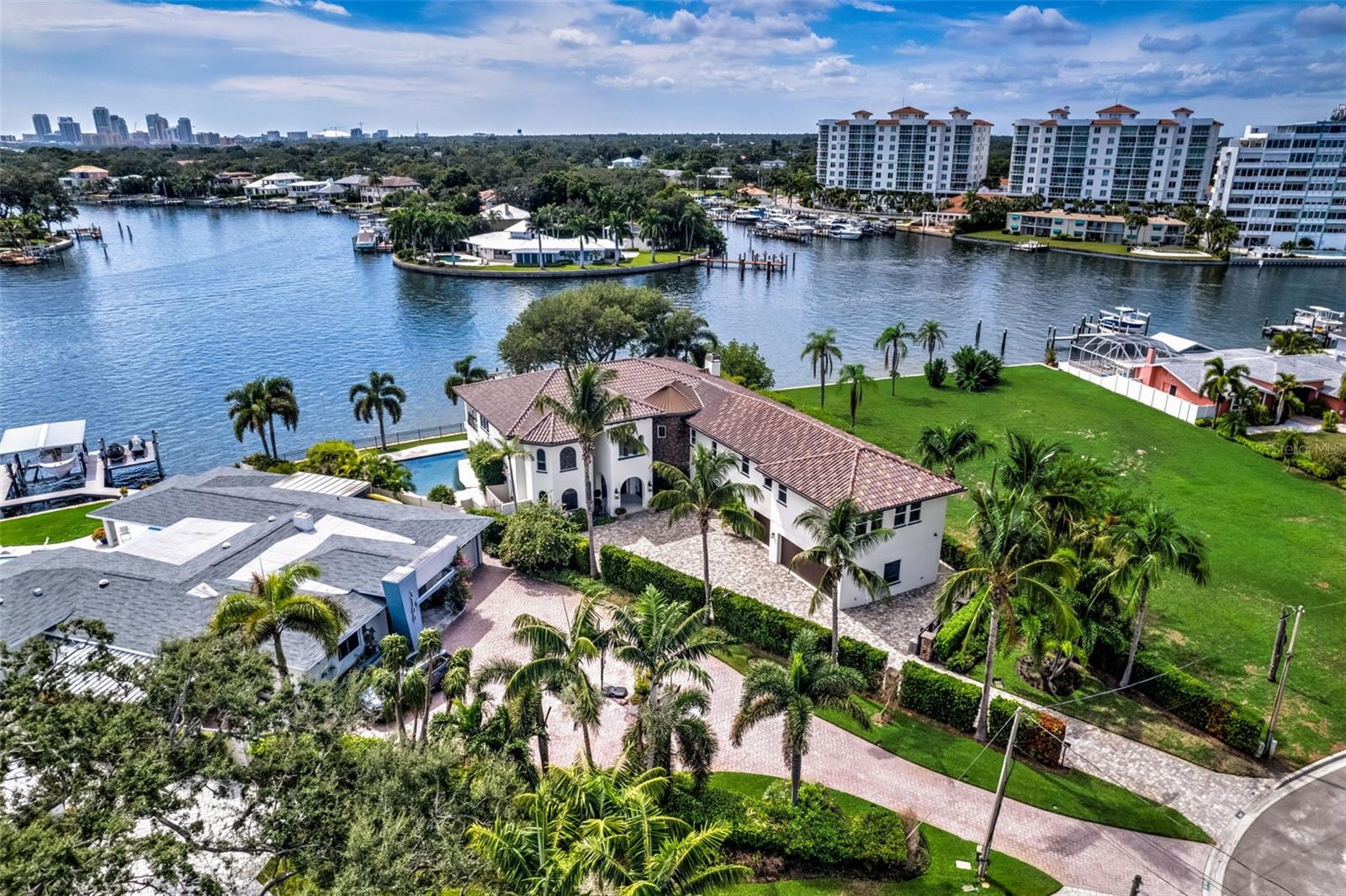 SHORE ACRES OVERLOOK SEC - Residential