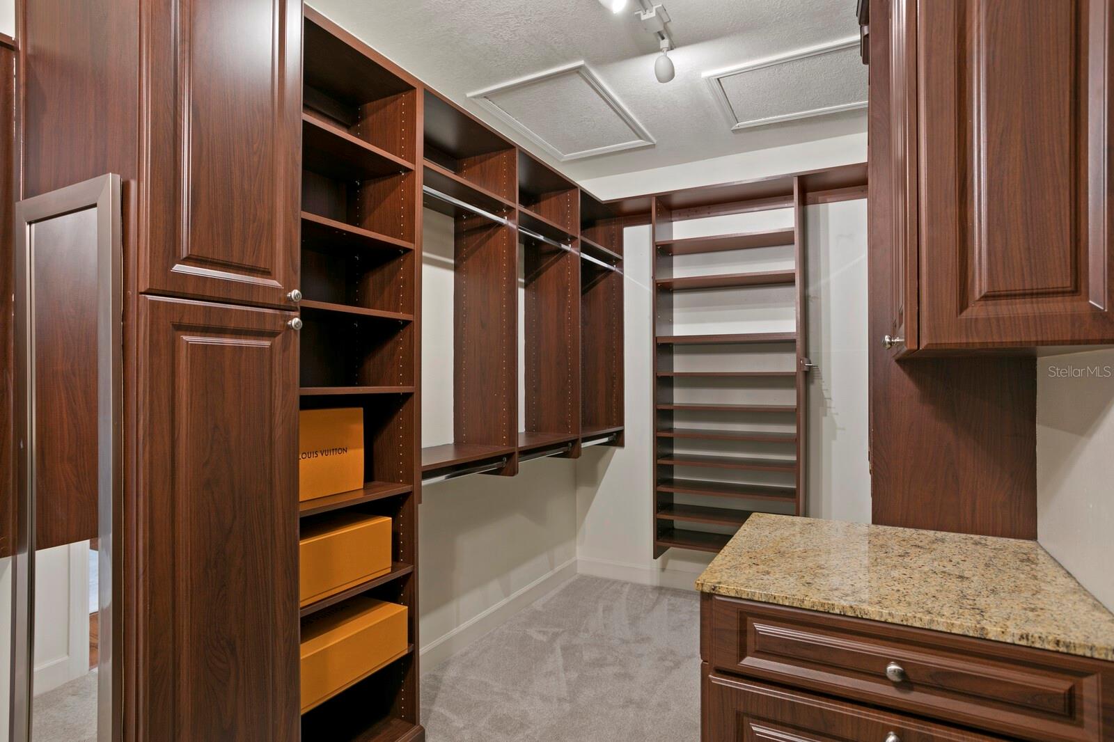 SHORE ACRES OVERLOOK SEC - Residential