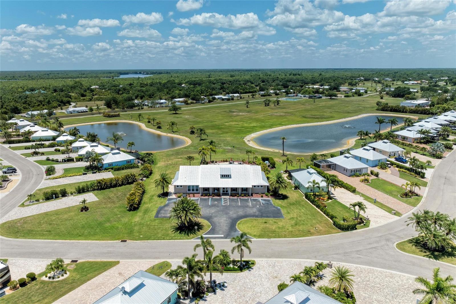 THORNTON CRK MOTORCOACH RESIDENCE - Land