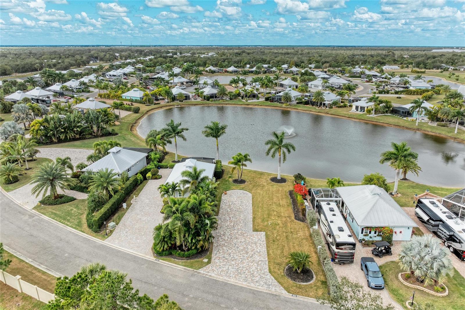 THORNTON CRK MOTORCOACH RESIDENCE - Land