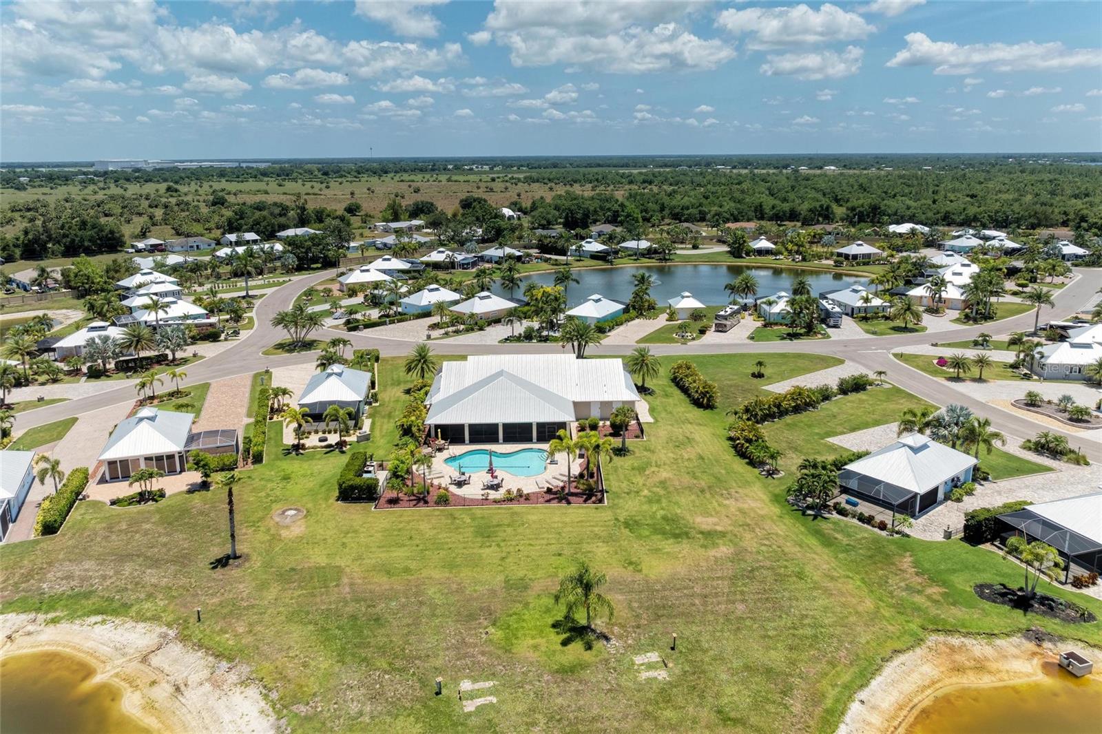 THORNTON CRK MOTORCOACH RESIDENCE - Land