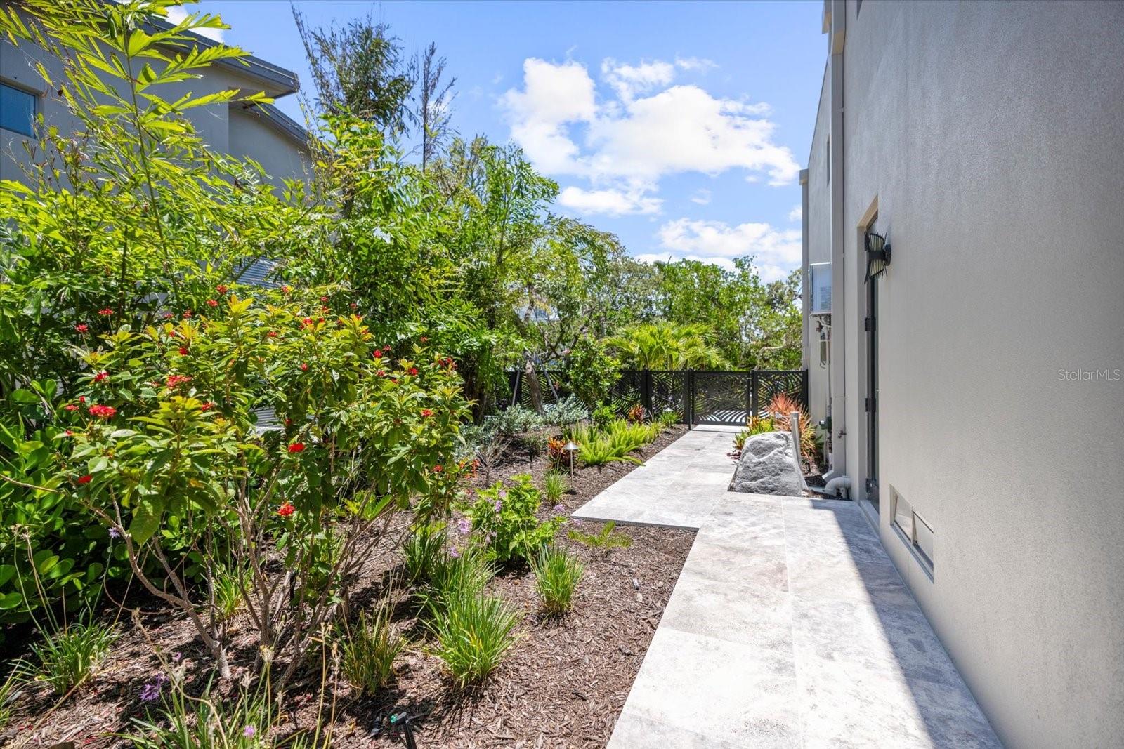 SLEEPY LAGOON PARK - Residential