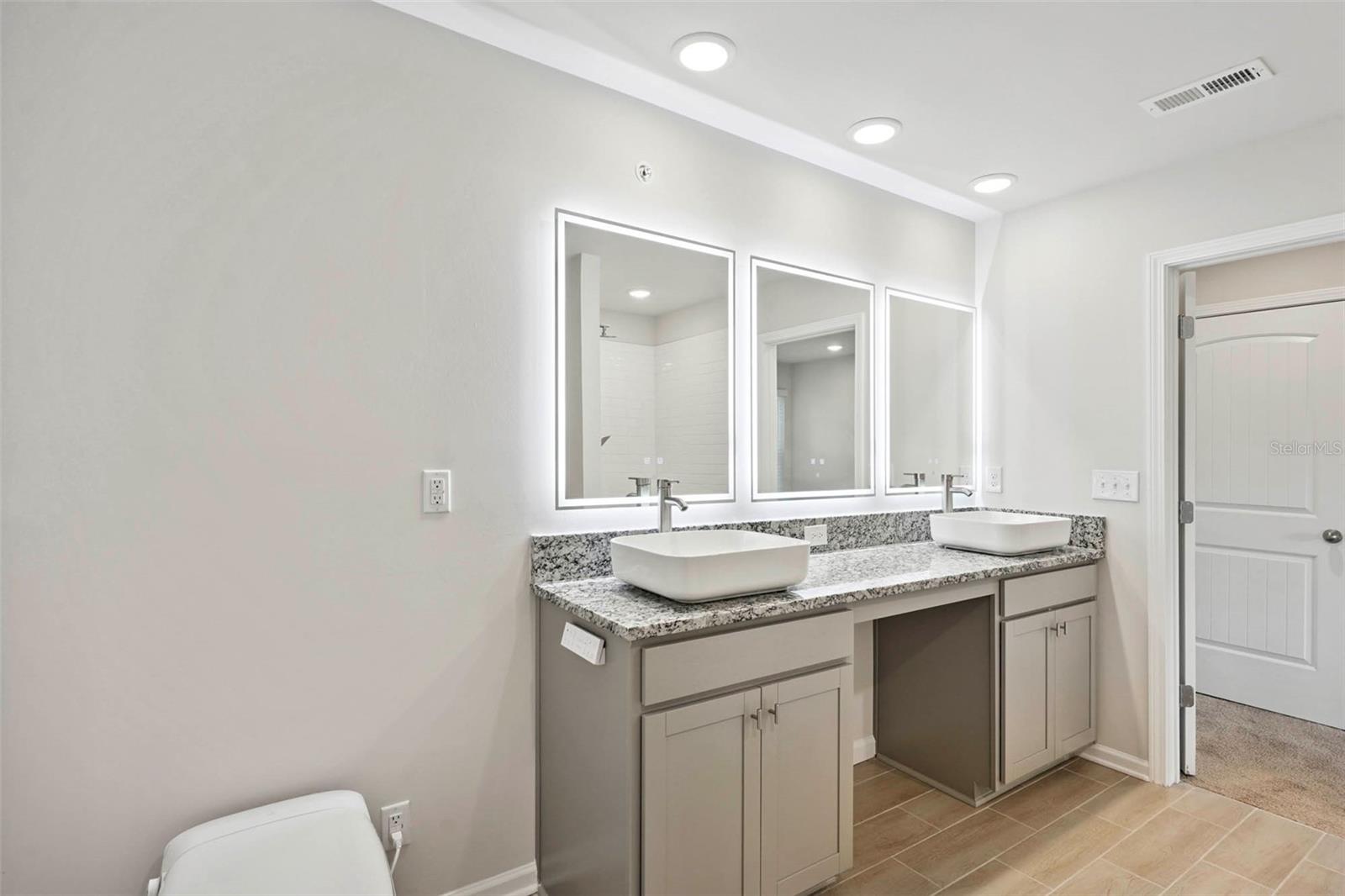 THE ENCLAVE TOWNHOMES - Residential