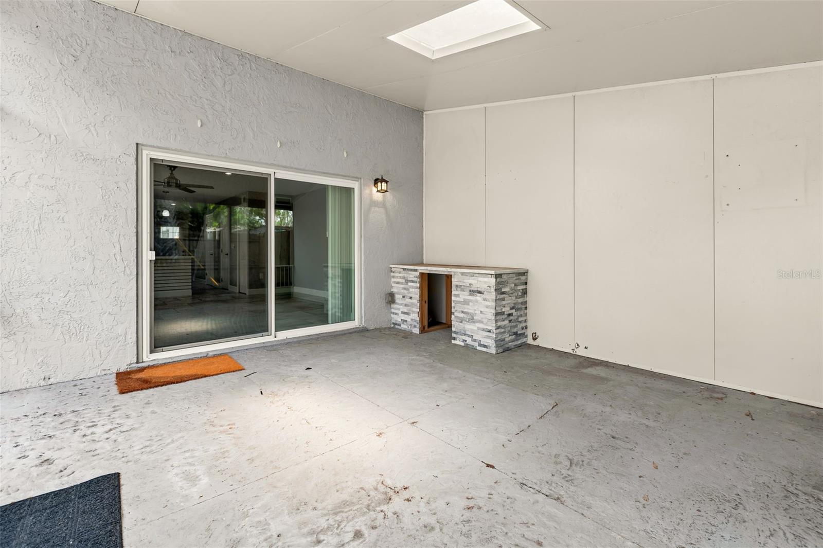 MAYFAIR SUB - Residential Lease