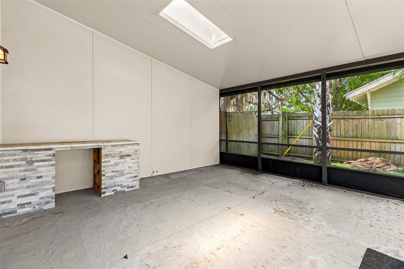 MAYFAIR SUB - Residential Lease