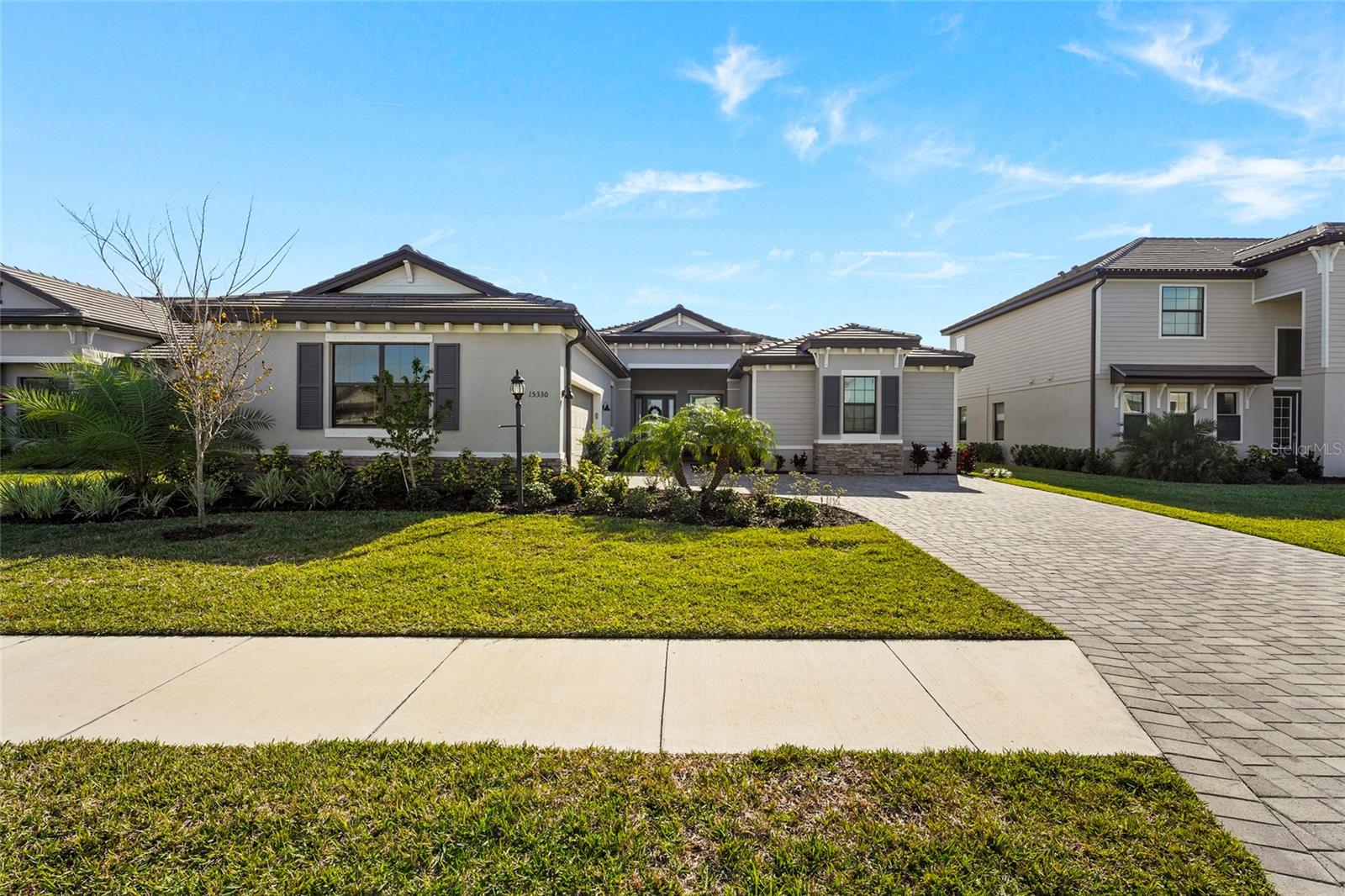 LORRAINE LAKES - Residential