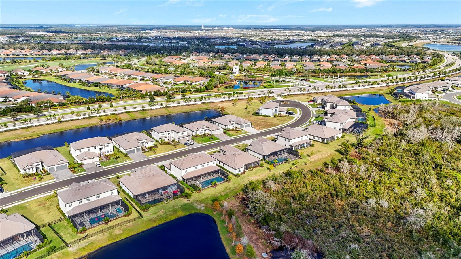 LORRAINE LAKES - Residential