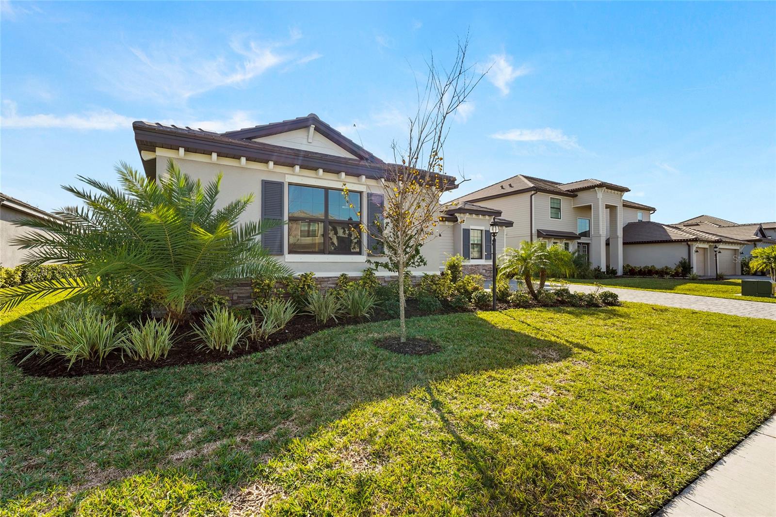 LORRAINE LAKES - Residential