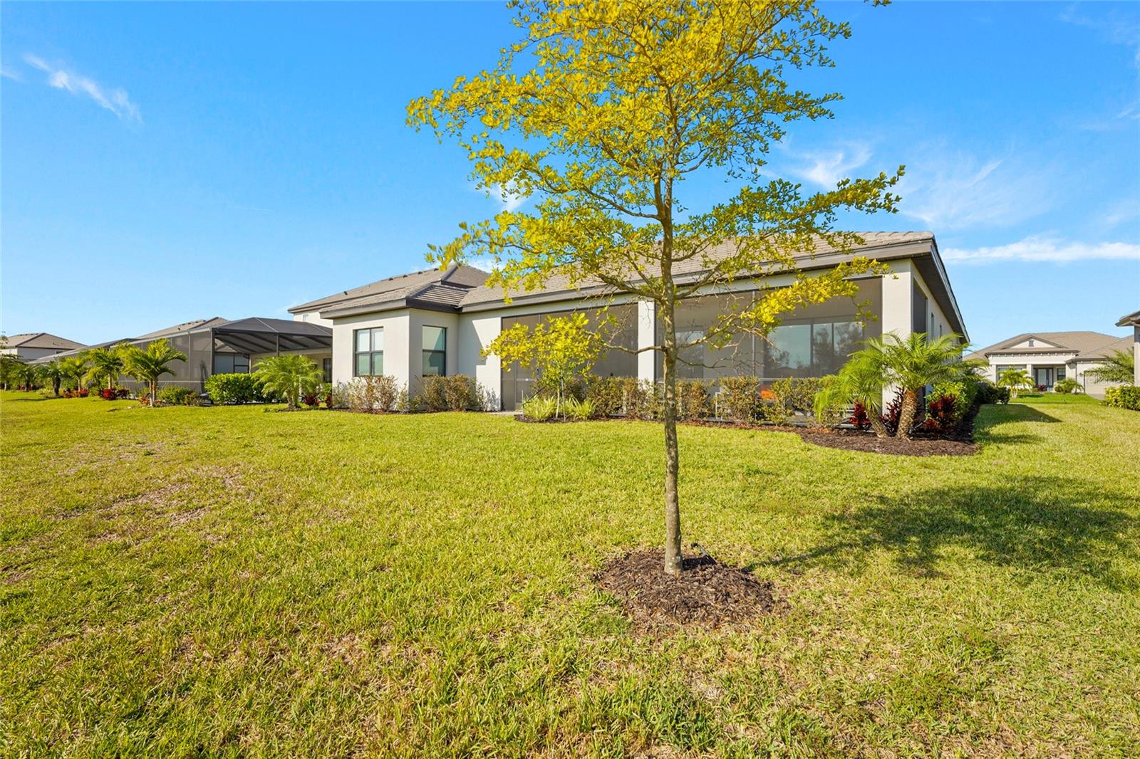 LORRAINE LAKES - Residential