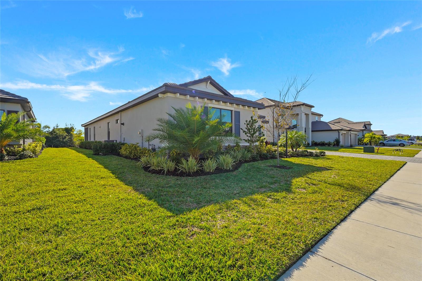 LORRAINE LAKES - Residential