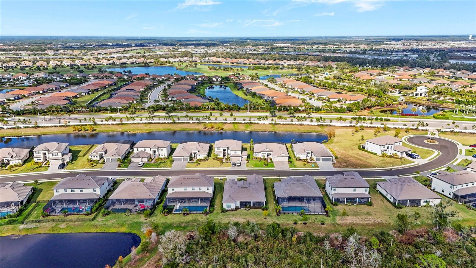 LORRAINE LAKES - Residential