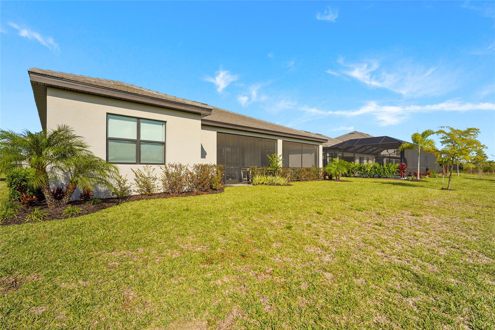 LORRAINE LAKES - Residential