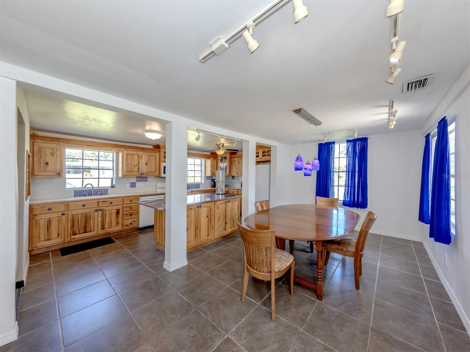 RIVER HAVEN - Residential