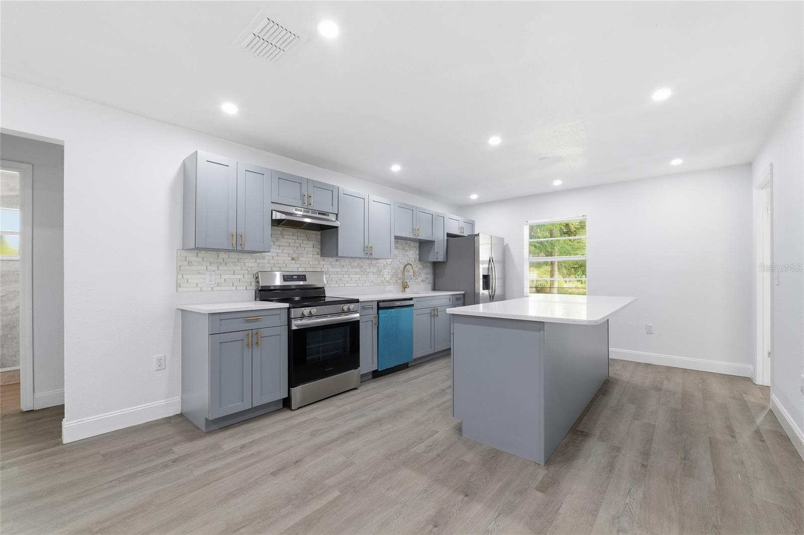 BELLMONT HEIGHTS - Residential