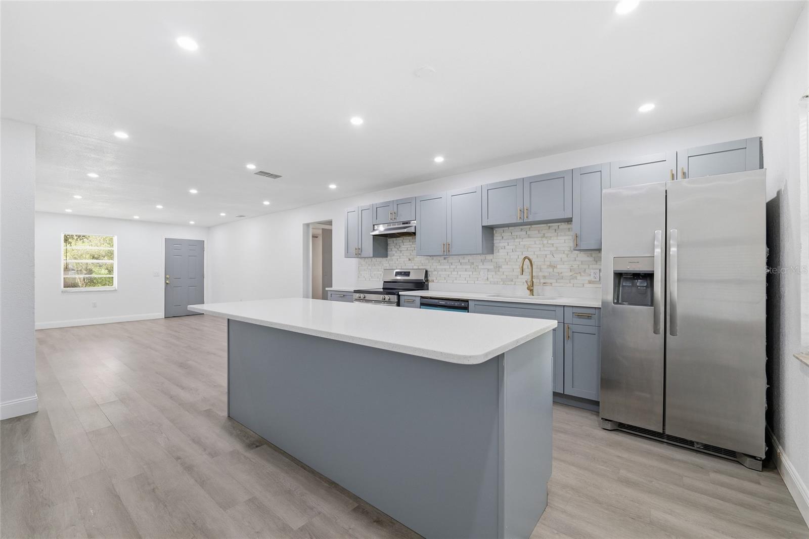 BELLMONT HEIGHTS - Residential