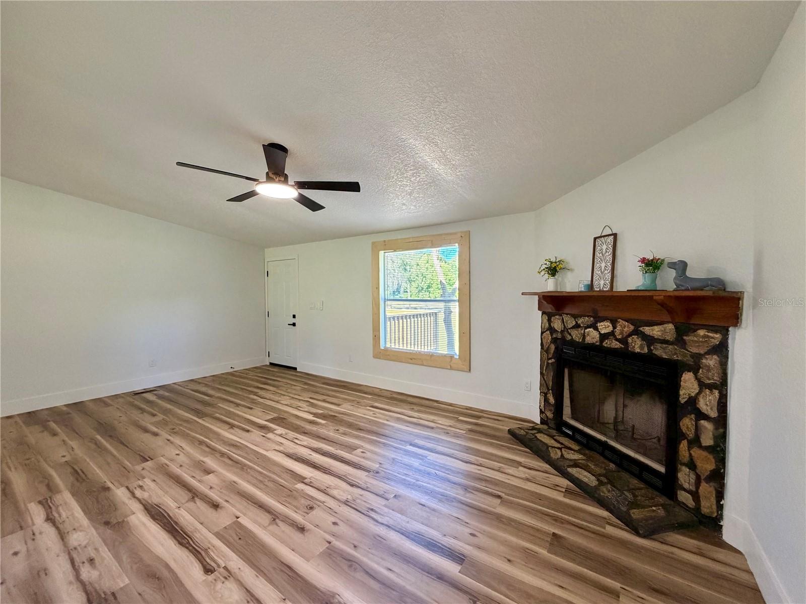 CITRA MINI ACRES - Residential
