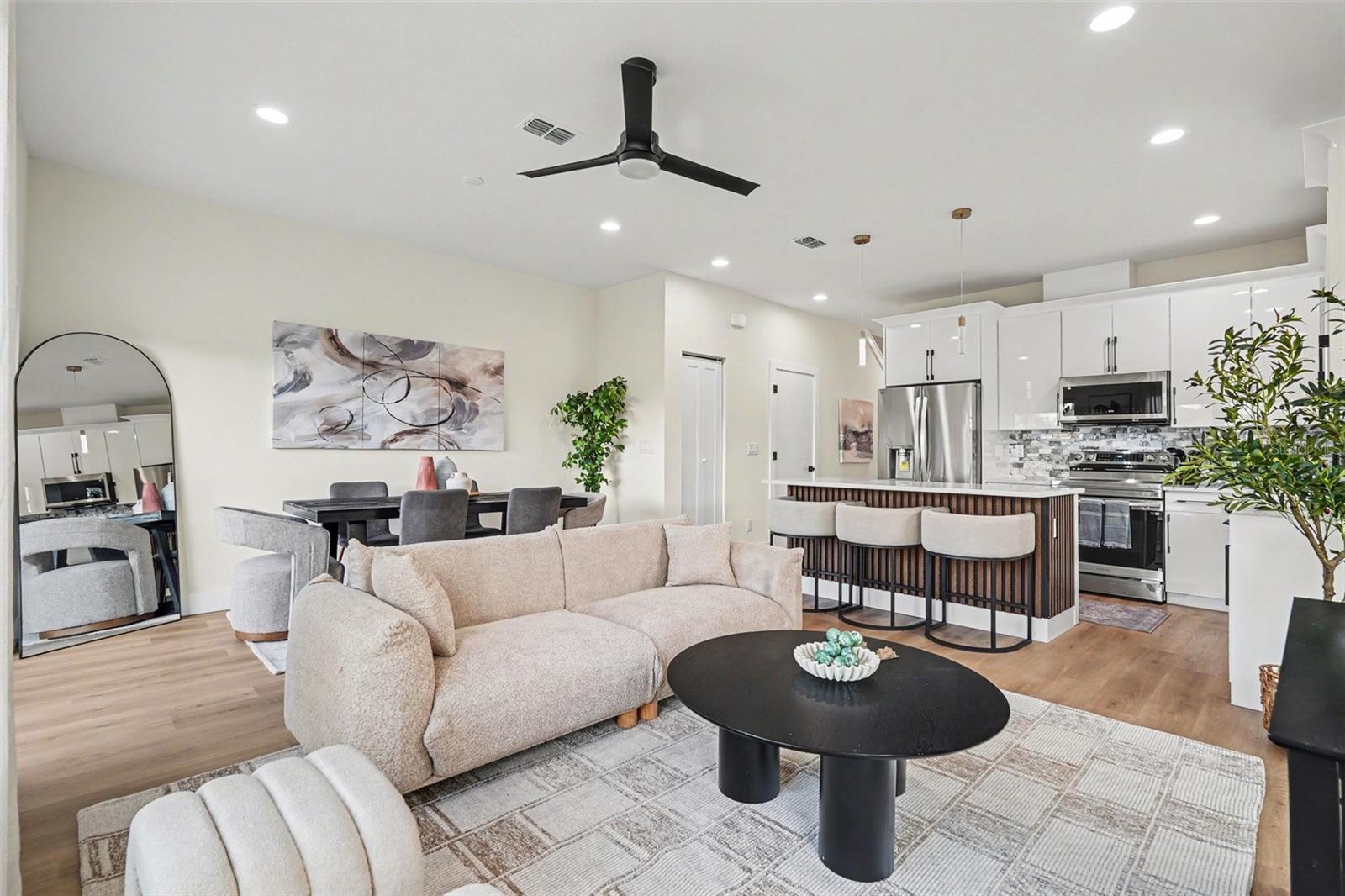 GRANT PARK - Residential