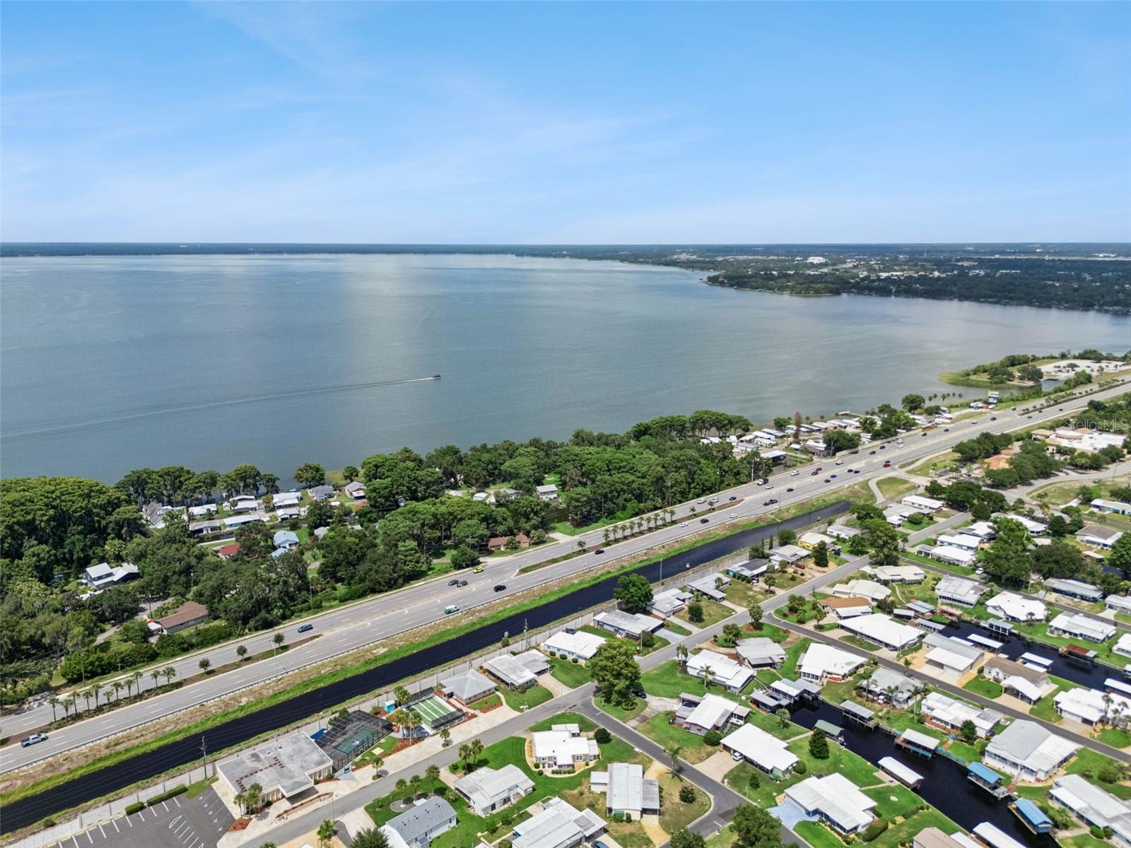 TAVARES IMPERIAL MOBILE TERRACE ADD 05 - Residential