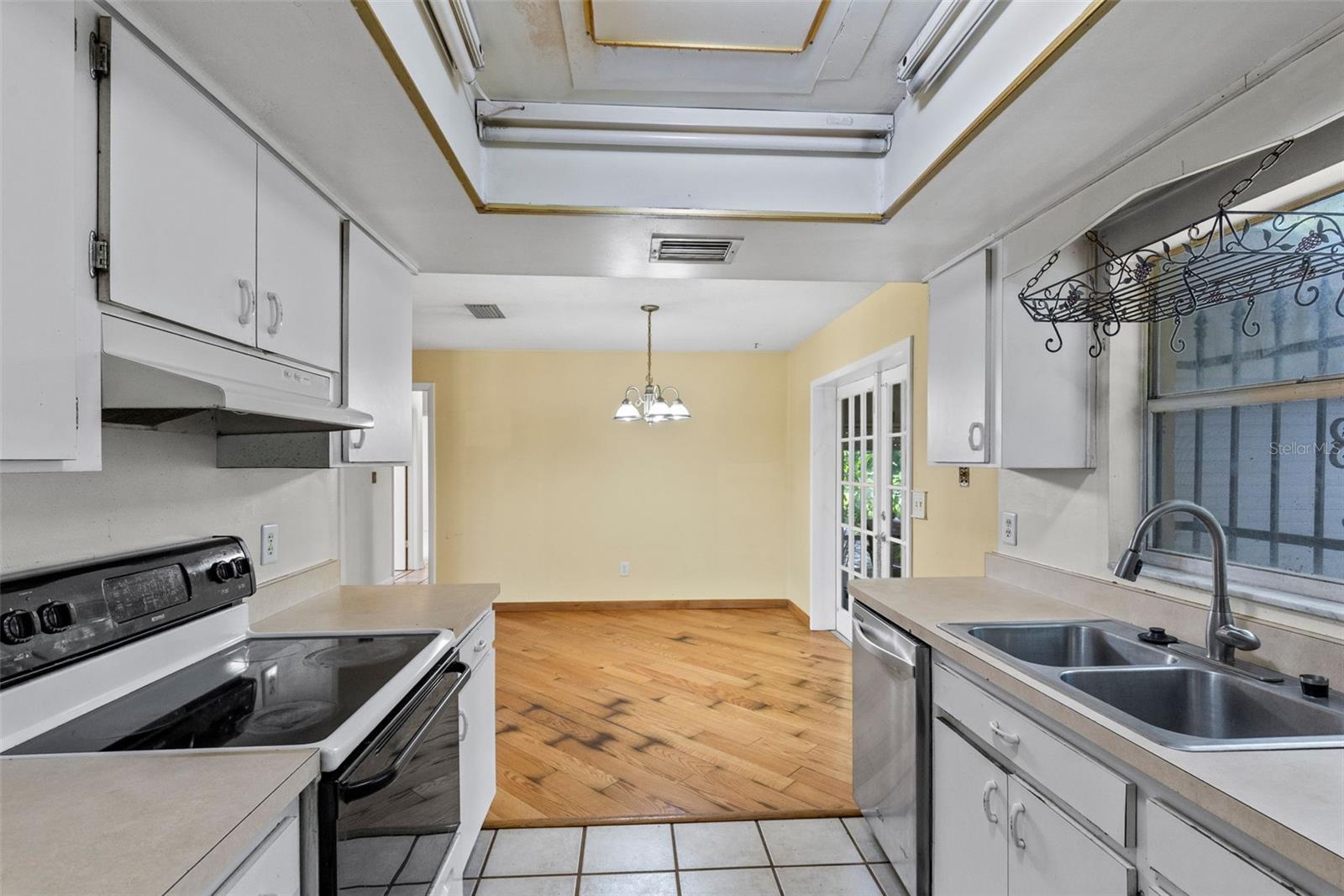 WOODCREST UNIT 03 - Residential