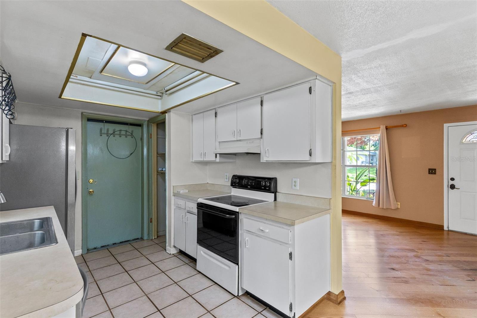 WOODCREST UNIT 03 - Residential