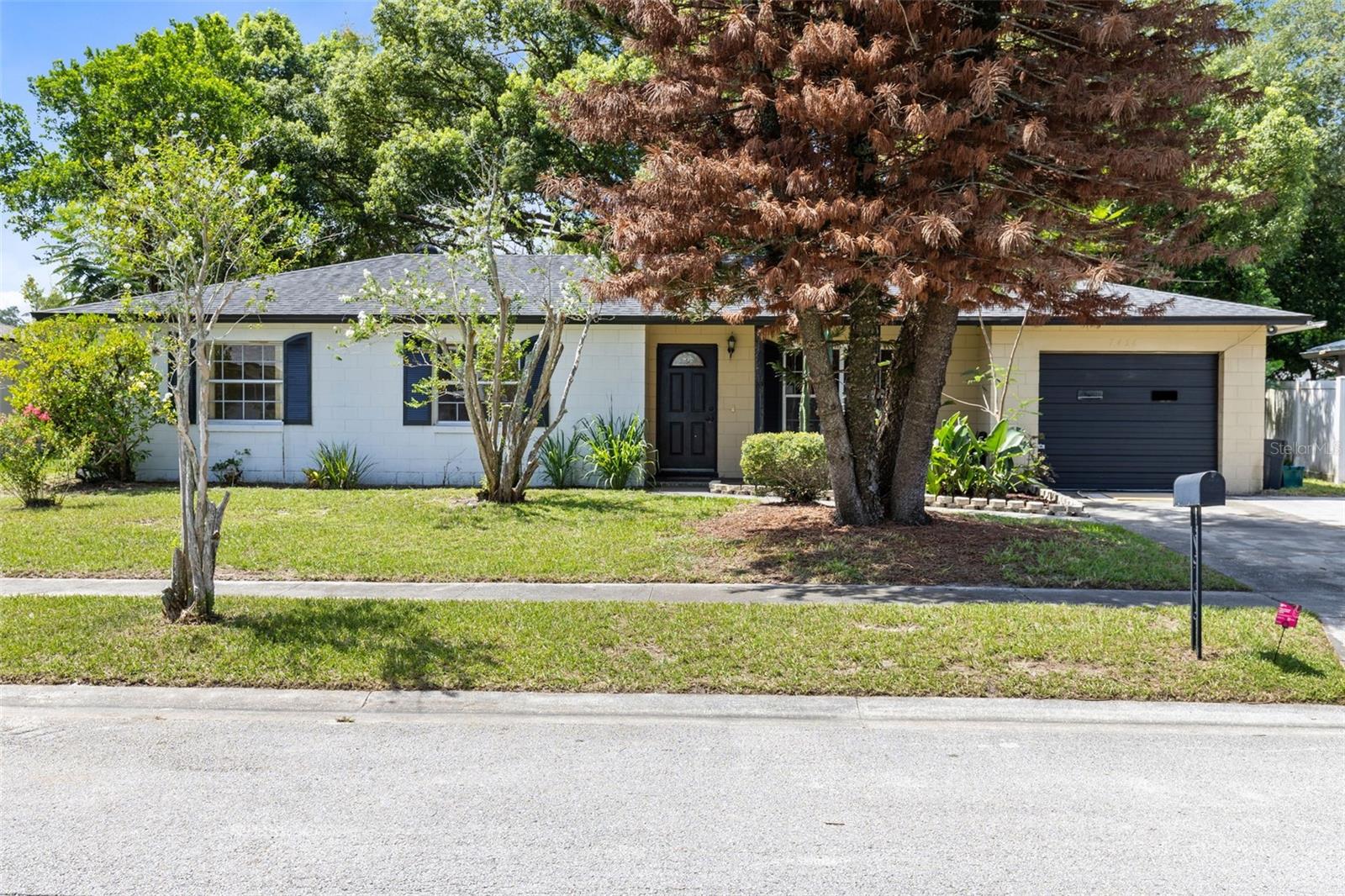 WOODCREST UNIT 03 - Residential