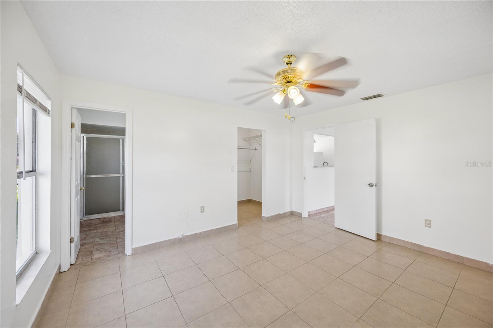 POINCIANA SUBDIVISION NBRHD 1 VIL 3 - Residential