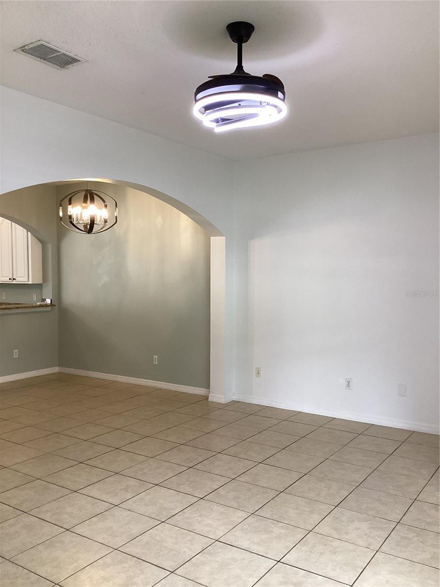 ENCLAVE/MOSS PARK - Residential Lease