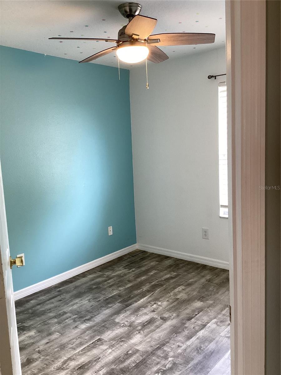 ENCLAVE/MOSS PARK - Residential Lease