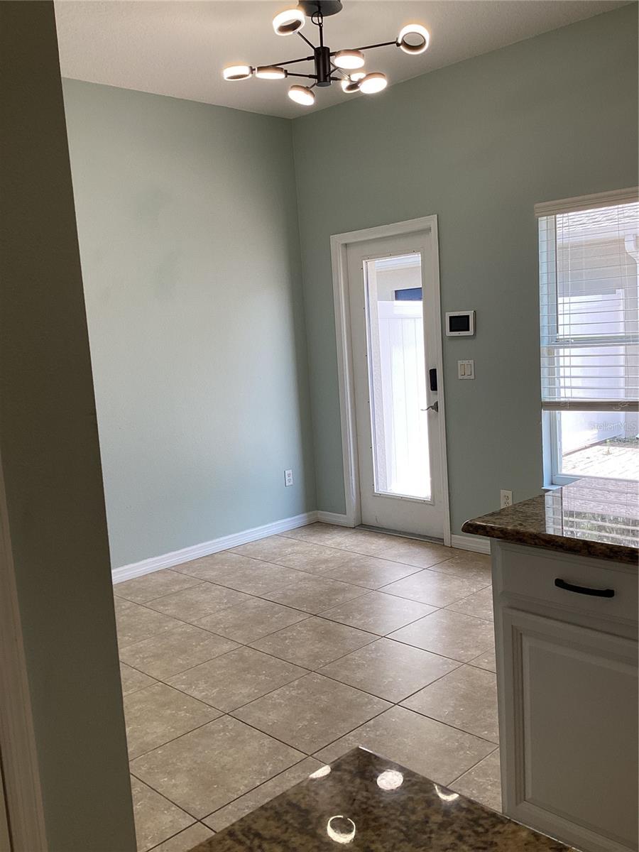 ENCLAVE/MOSS PARK - Residential Lease